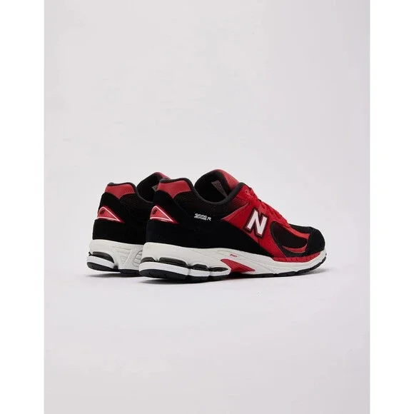 New Balance 2002R U2002RZA Sneakers Men's True Red Suede Lifestyle Shoes TF8813